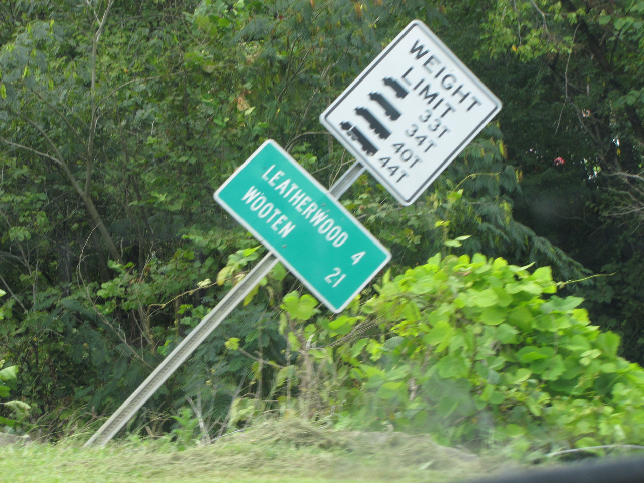 misspelled wooton sign