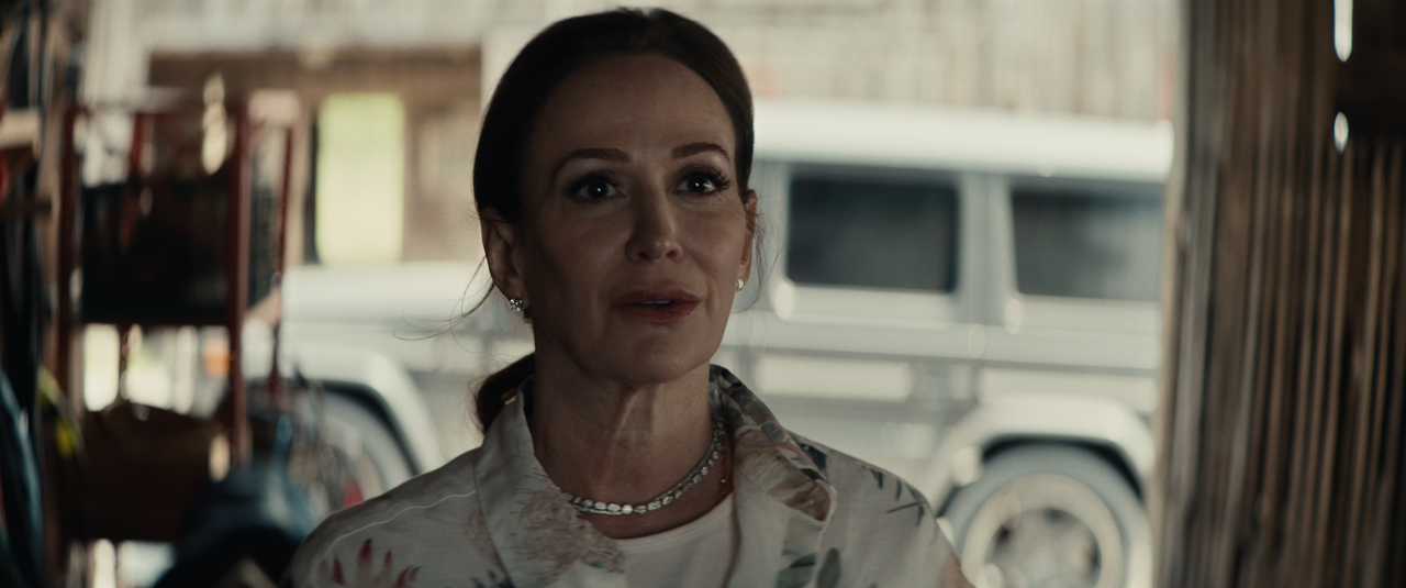 mpv-shot_Echo.Valley.2025.2160p.UHD.ATVP.Web-DL.SDR.HEVC-Нечипорук_01_18_05_0010