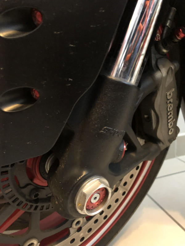 B6F4D989-5153-40C2-B082-33041A6F162A