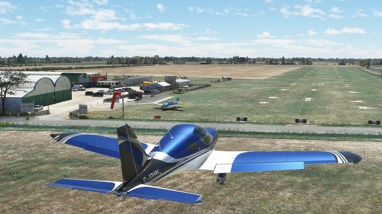 Fenland-aerodrome-EGCL-3.jpg