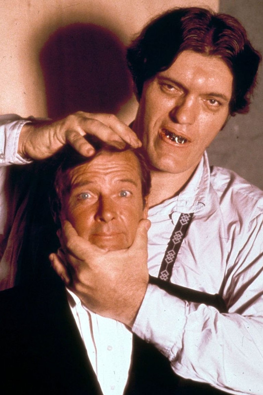 roger_moore_b64