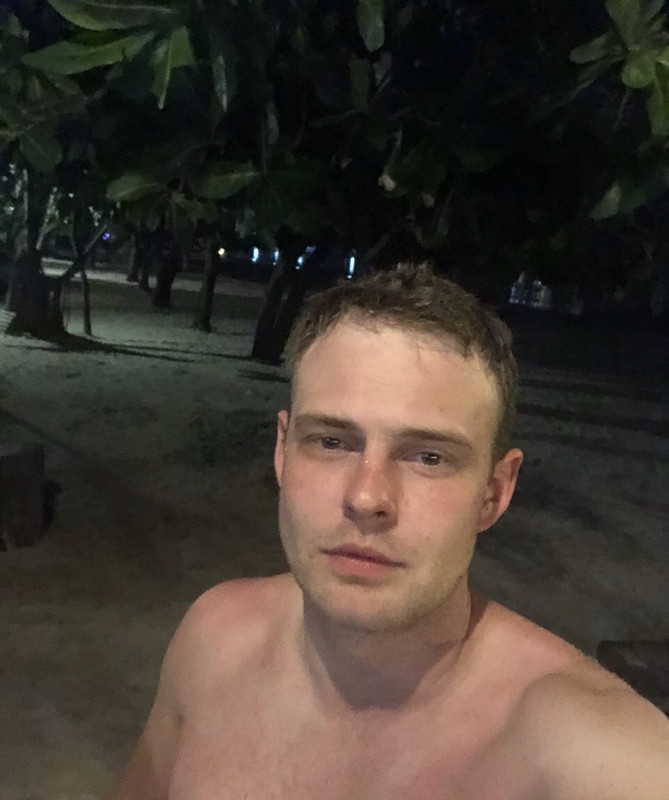 F16CE4CB-33E3-40E5-A591-8AA325A25172