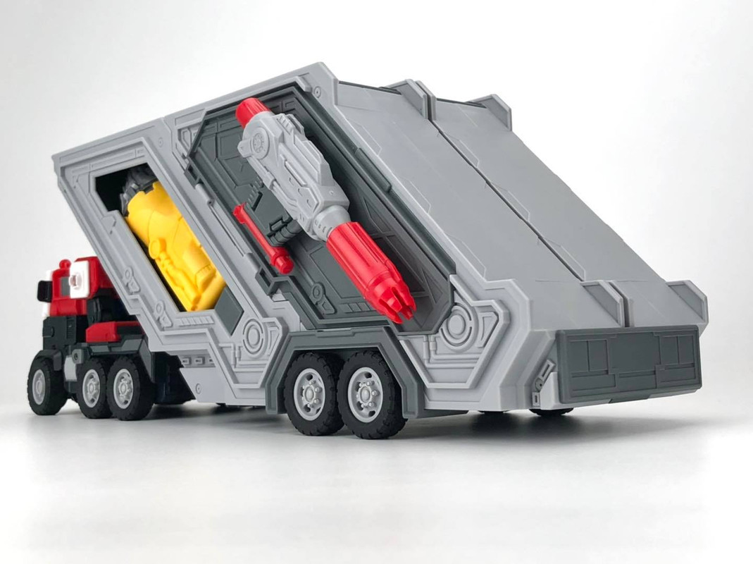 MB-18-ENERGY-COMMANDER-49