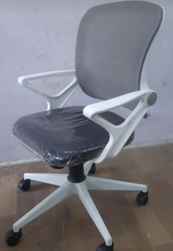 Mid Back Office Staff Revolving Chair