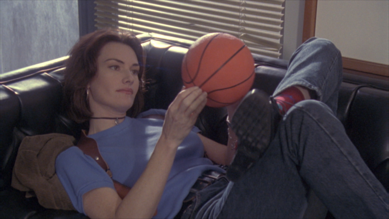 Знак дракона.1993.BDRemux.1080p.R.G. Goldenshara.mkv_snapshot_00.16.50_[2022.09.22_01.42.28]