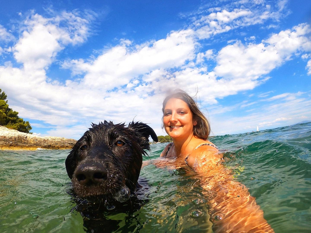 4AEBEE13-0CBC-4F62-88B4-1BBFA0928BF9