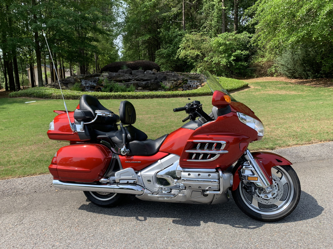 2F4854B1-76BC-4FD1-96FF-93E11D0ABB1B