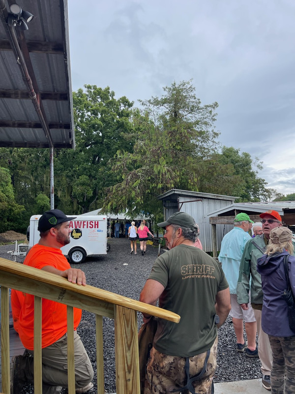 35E253A3-5C99-4C0B-BD7E-8FDA0D387F51