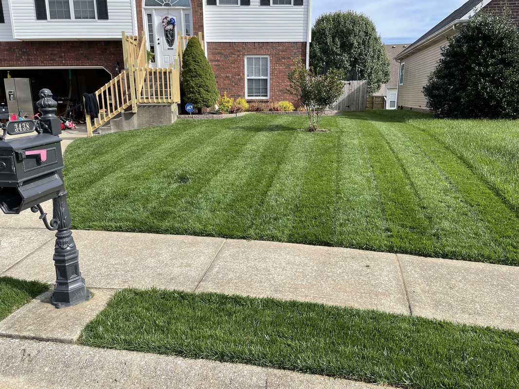 8BA1C966-7074-4689-A38D-5343476B91EA