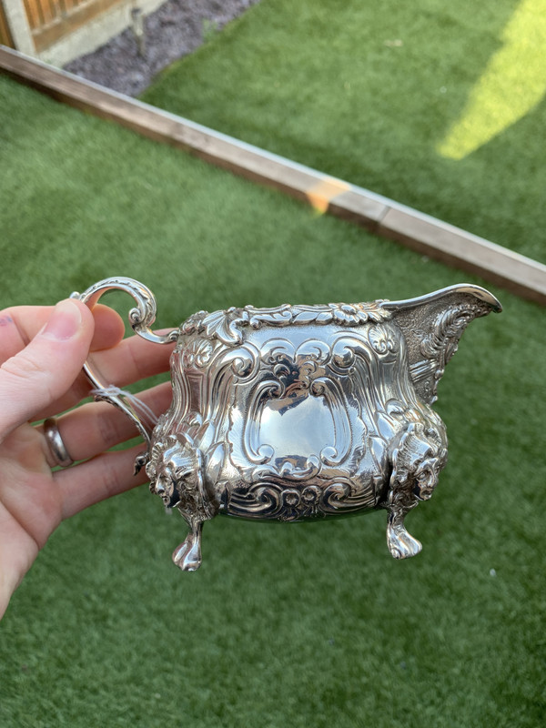 8B46554F-FCAE-47D9-BC6A-C023A178689C