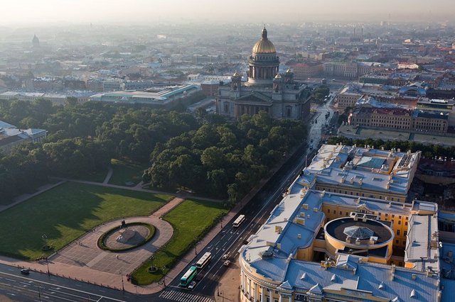 вид с крыши на город вниз. Смотреть фото вид с крыши на город вниз. Смотреть картинку вид с крыши на город вниз. Картинка про вид с крыши на город вниз. Фото вид с крыши на город вниз