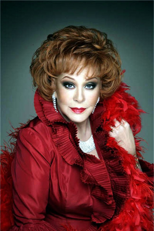 Silvia Pinal preocupa a sus fans al lucir desorientada en reciente entrevista