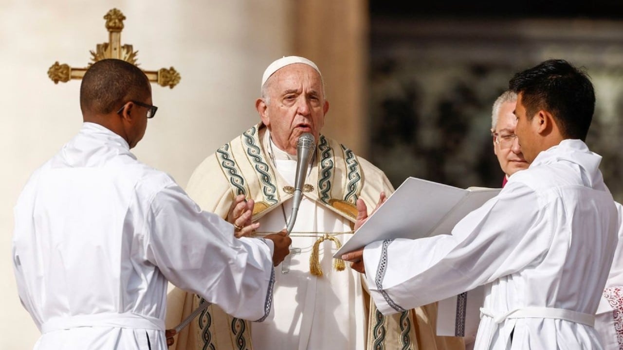 Papa Francisco pide paz ante amenaza nuclear en Ucrania