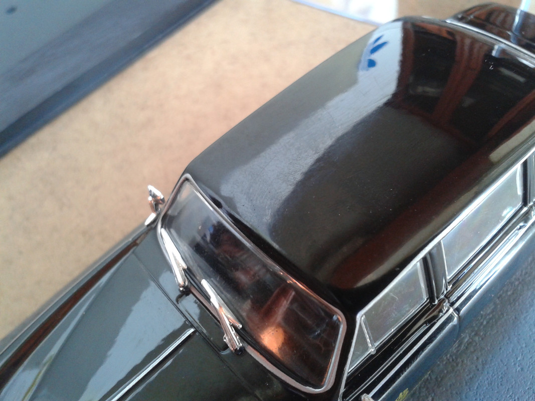 1987 Daimler DS420 Limousine (Universal Hobbies-Bond Collection) (2)