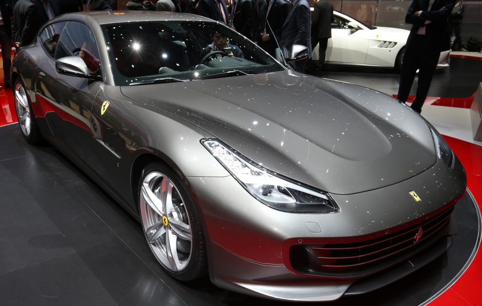 Ferrari-GTC4Lusso