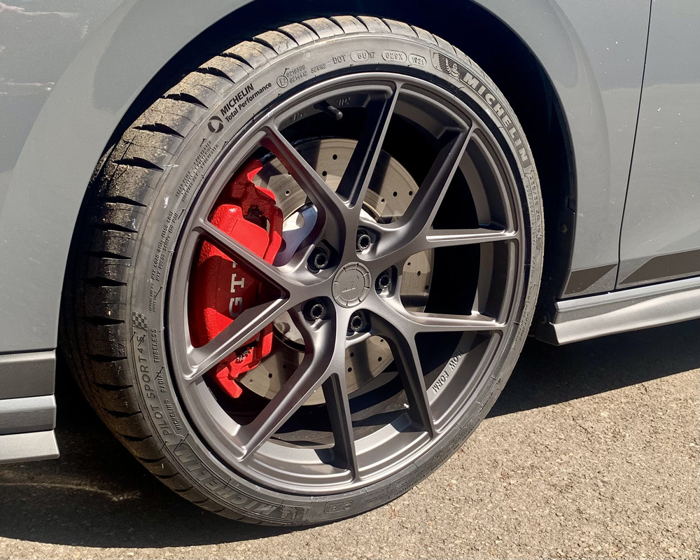 C0A77E02-6079-49E6-B52D-15B5584F06F5