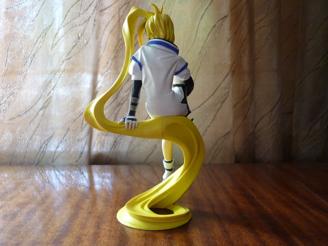 Фигурка Millia Rage 02