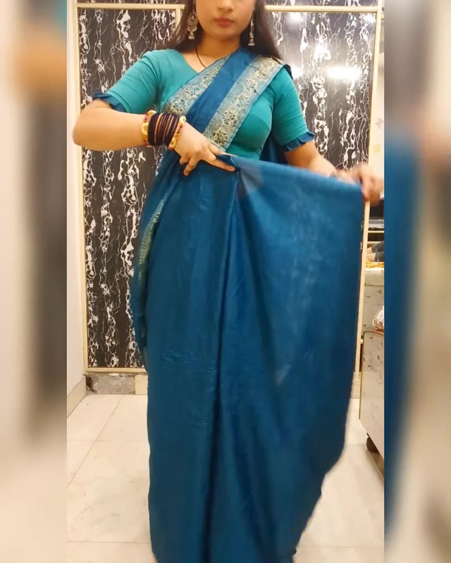 [Image: How-To-Wear-Flat-Pallu-Saree-Saree-Weari...e-Vlog.jpg]
