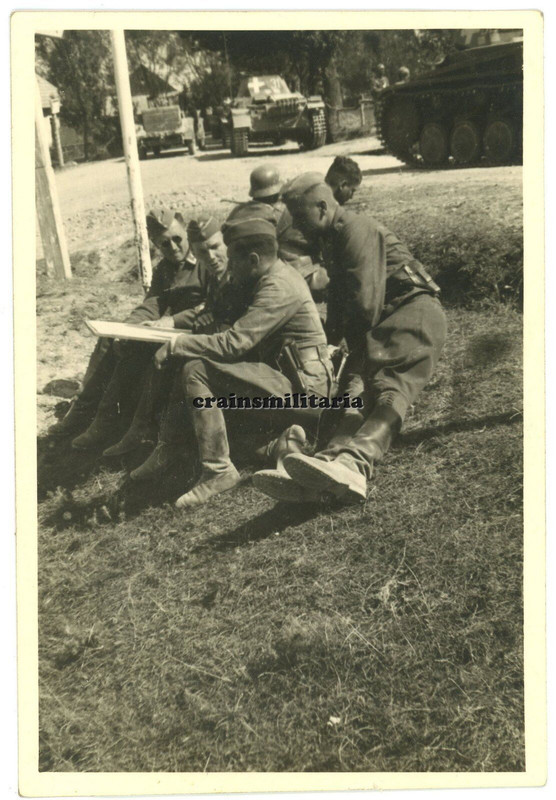 Orig. Foto Vormarsch Panzer II Tank in RUDNO b. Tenczynek vor Krakau Polen 1939 (2)