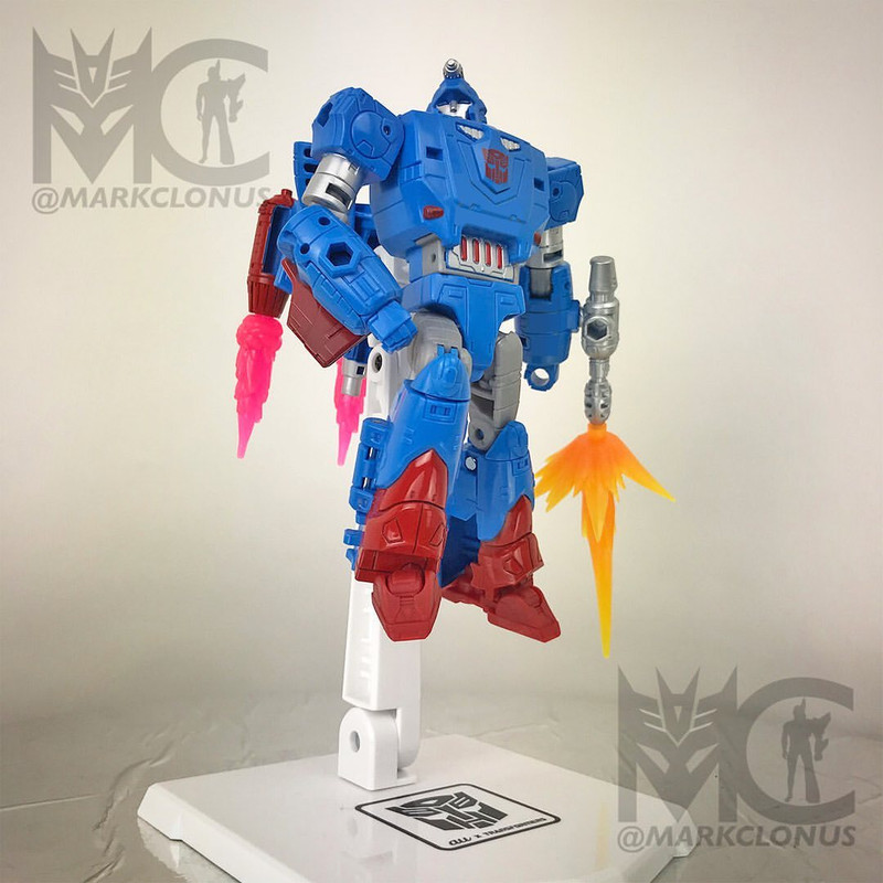 Legacy-Deluxe-Devcon-01