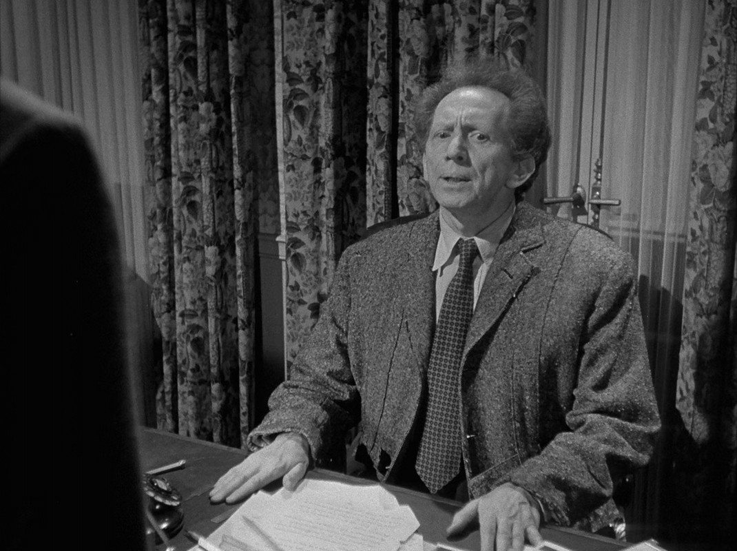 The Day the Earth Stood Still (1951).mkv_snapshot_00.44.58_[2018