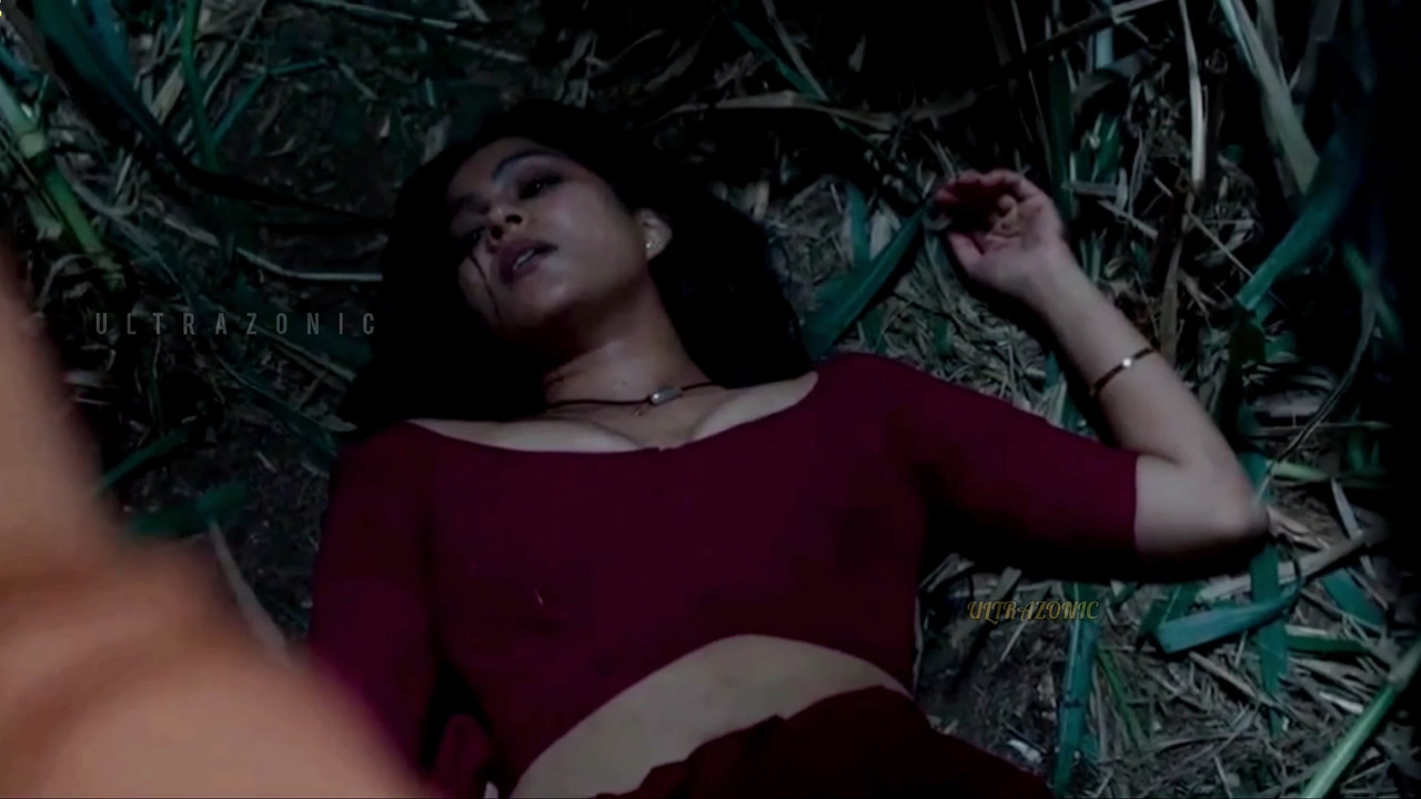 [Image: Swasika-Hot-Steamy-Sizzling-Scene-mp4-sn...13-308.jpg]