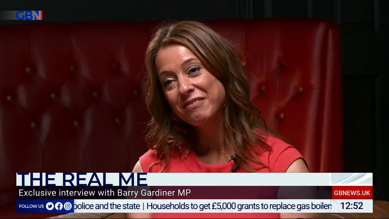10.19 - 12.00.00 - The Briefing With Gloria De Piero. Your must-watch....ts_snapshot_53.52.649
