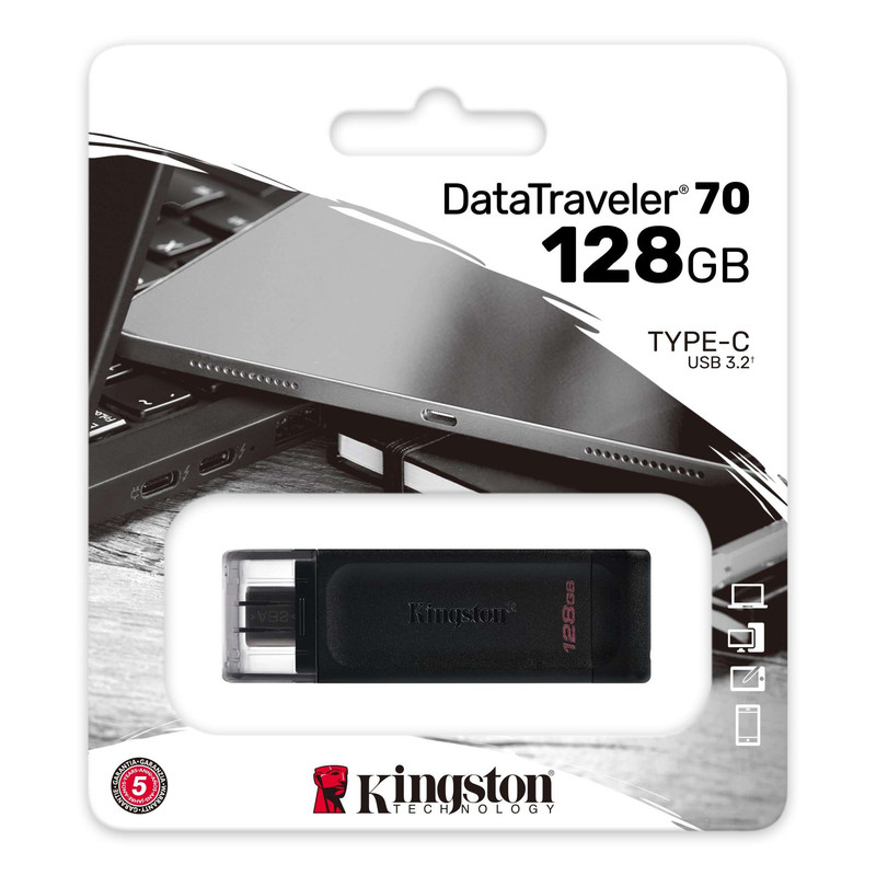 Memoria USB-C Kingston conectada directamente a un laptop moderno.