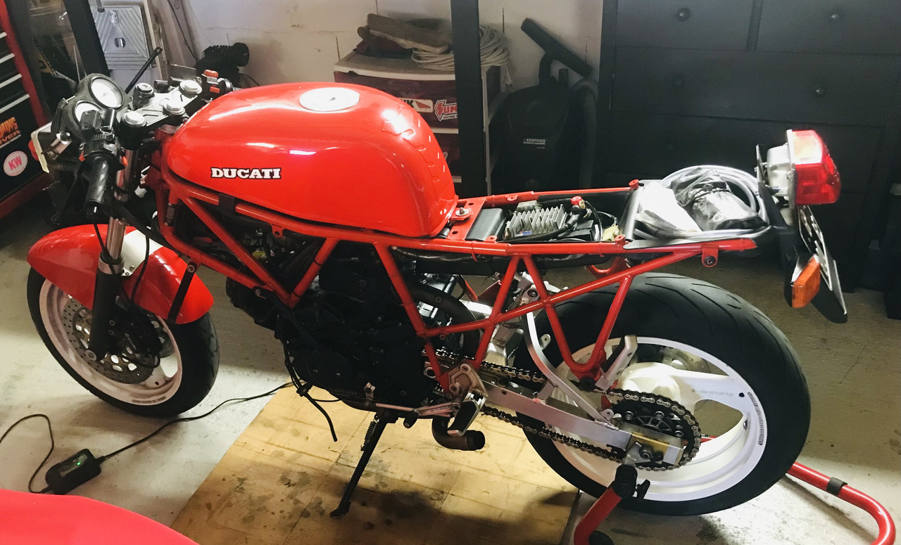 08BE95D3-324E-4078-B08F-A463FE3E5FE0