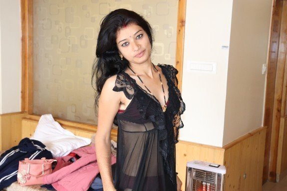 Desi Married Bhabhi Blowjob and Riding Desi Mms sex Video