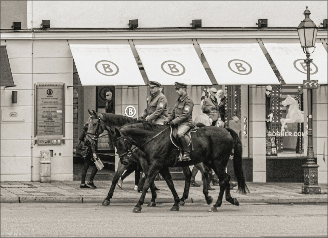 PA091893-Bearbeitet 2021 München 2009  LR ERWZ FB