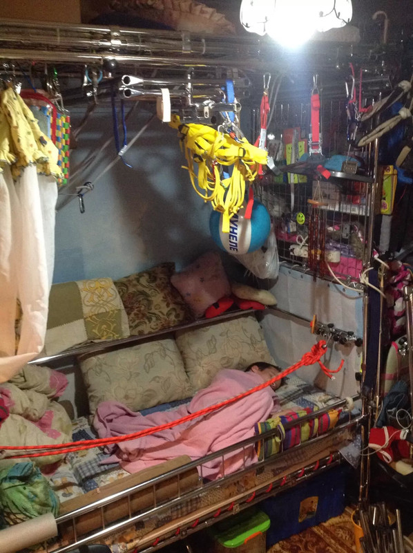 5FAE41A5-847E-47B7-A331-F39F470E120F