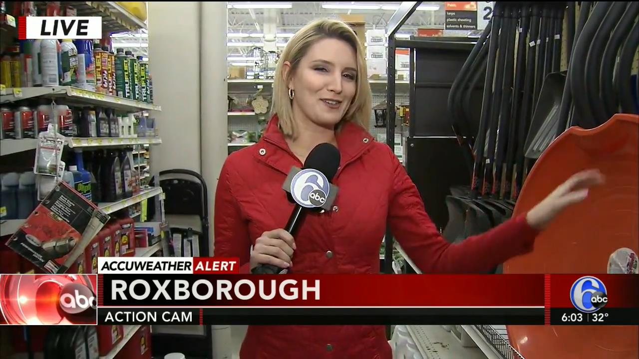 17 January - 23.00.00 - Eyewitness News at 6. Local news, sports