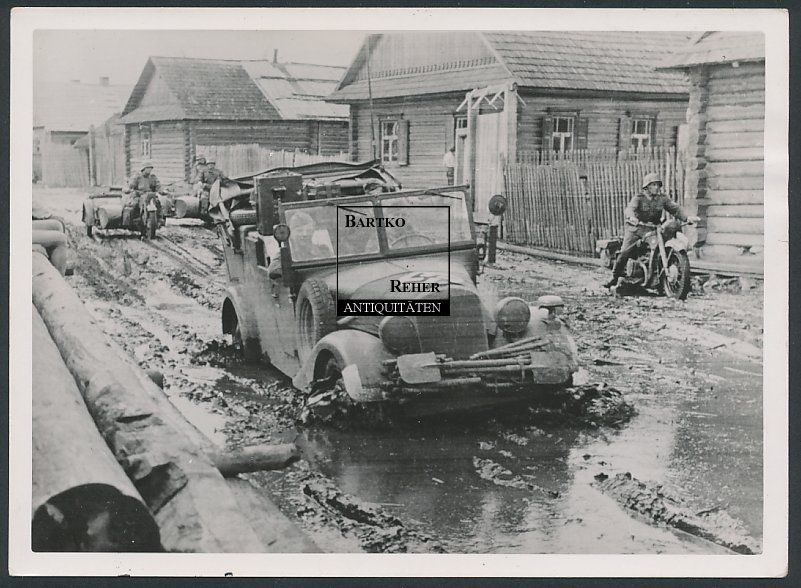 2.WK Deutscher Truppenvormarsch LKW & Motorräder
