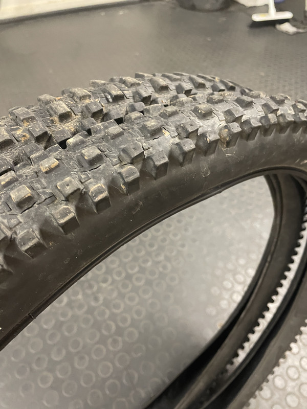 7663E9E0-34A2-4DF9-BAA7-89234F53594D