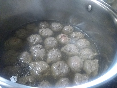 [Image: beefballs3.jpg]