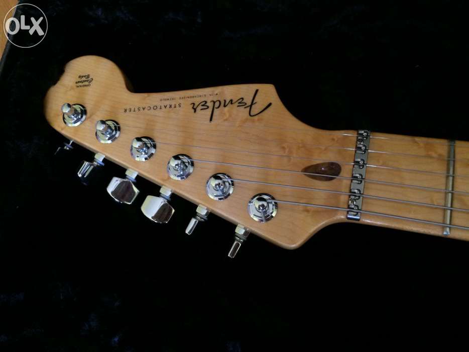 167122439_5_1000x700_fender-stratocaster-customs