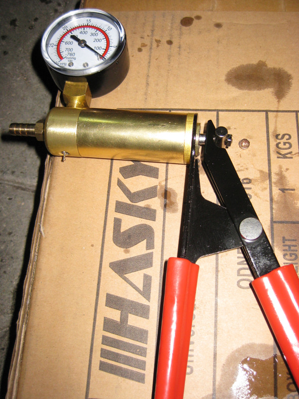 SUZI GS 400 Bremsanlage Entlüften 15_5_2017 (7)