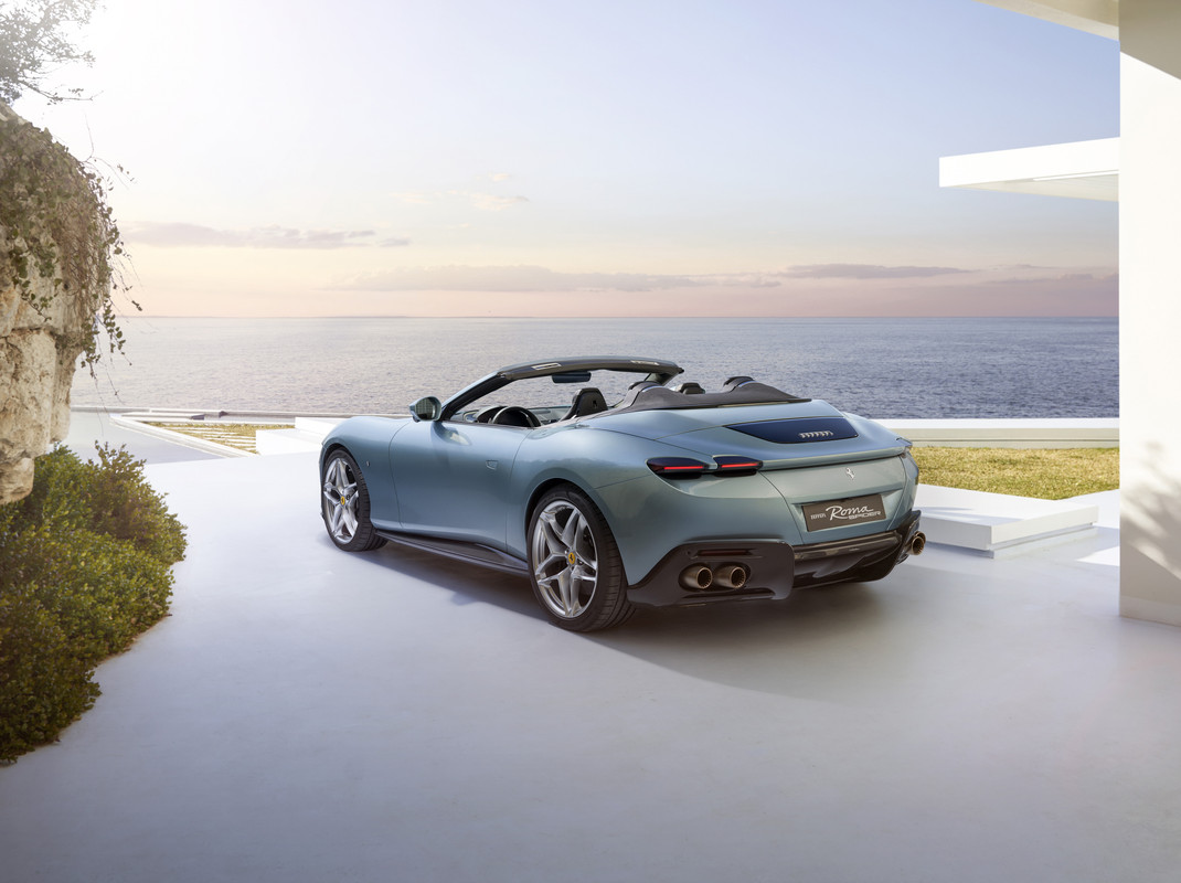 Ferrari_Roma_Spider_1