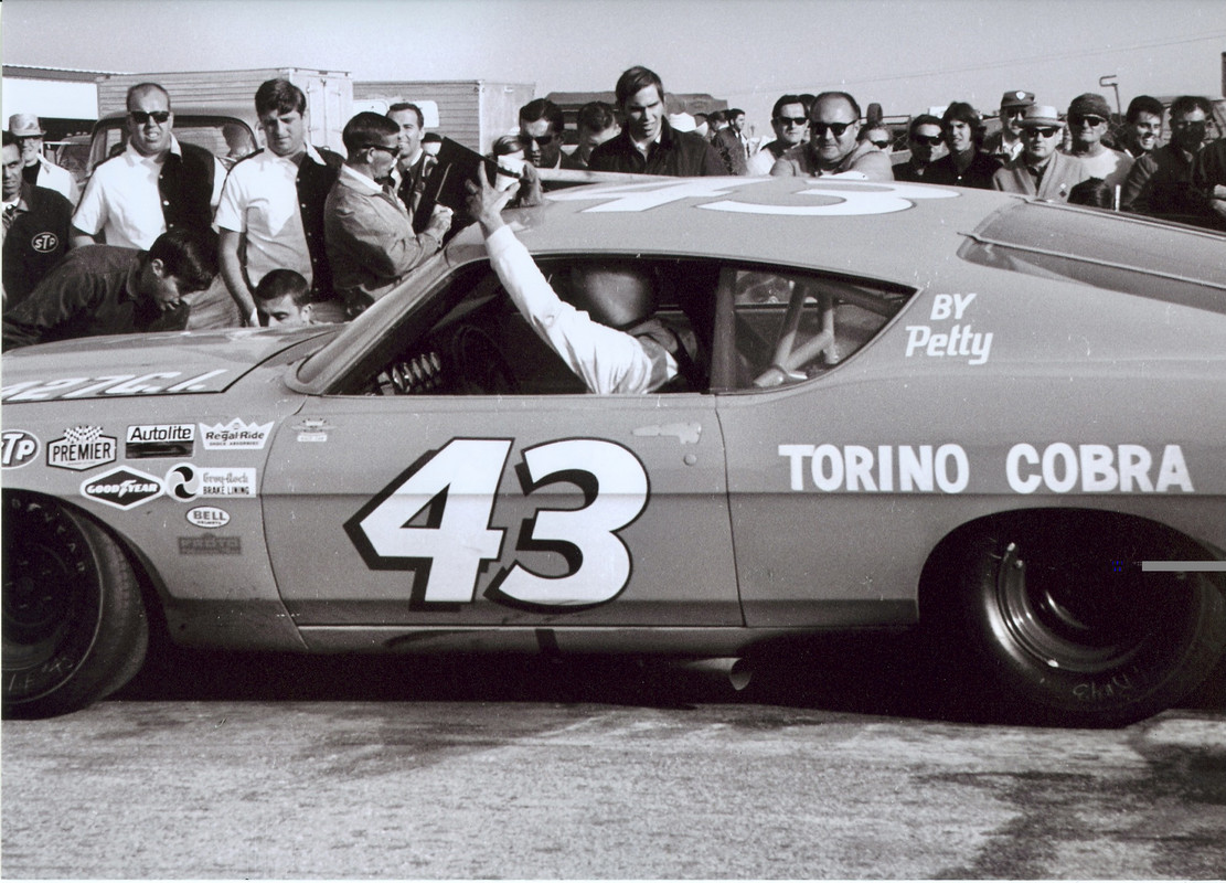 06568283-7AFB-4717-8716-7858D6B6E242