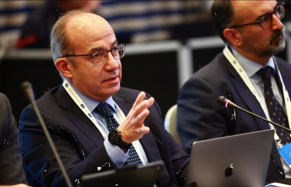 Felipe Calderón llama a acudir a marcha por el INE el domingo 26 de febrero