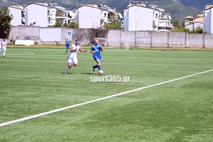 , &Pi;&alpha;&nu;&theta;&omicron;&upsilon;&rho;&iota;&alpha;&kappa;ό&sigmaf;- &Pi;&alpha;&lambda;&lambda;&eta;&xi;&omicron;&upsilon;&rho;&iota;&alpha;&kappa;ό&sigmaf; 3-0: &Mu;&epsilon; &tau;&omicron; &delta;&epsilon;&xi;ί &sigma;&tau;&alpha; &mu;&pi;&alpha;&rho;ά&zeta; &mu;&epsilon; &chi;&alpha;&tau; &tau;&rho;&iota;&kappa; &tau;&omicron;&upsilon; &Alpha;&gamma;&gamma;&epsilon;&lambda;ή (&phi;&omega;&tau;&omicron;&gamma;&rho;&alpha;&phi;ί&epsilon;&sigmaf;)