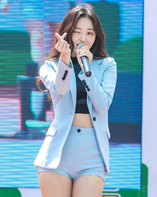Yeonwoo / Lee Da Bin (eks Momoland) - TribunnewsWiki.com