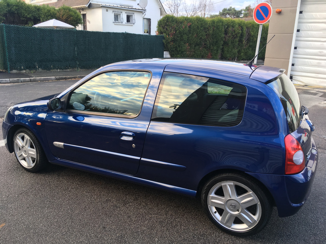 C989D366-5BD0-4625-9BEC-F803F166B805