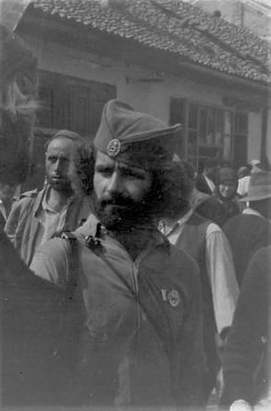 !BsZYYOgBGk_$(KGrHqQOKiQEu4yJCg)jBL3sinQ2qw___12 (4)