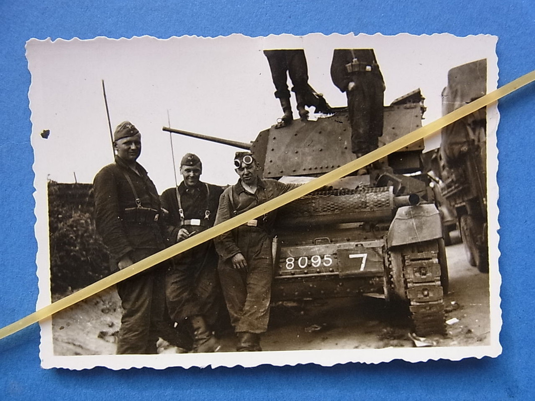 Dünkirchen 1940 englischer Panzer von Deutschen 