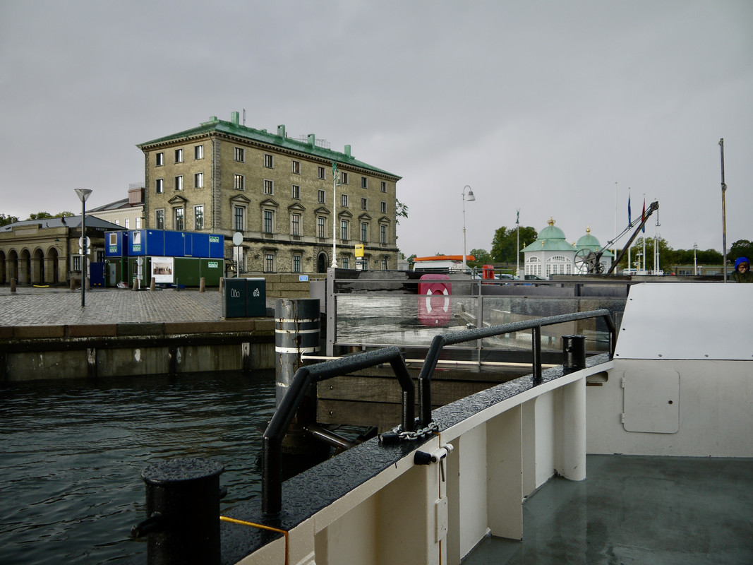 D5C15D7D-97B6-4E85-A519-DAFD35A2B0A2_1_201_a