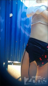 [Image: Voyeur36285134005.jpg]