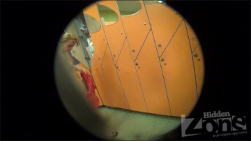 [Image: Voyeur32035143052.jpg]