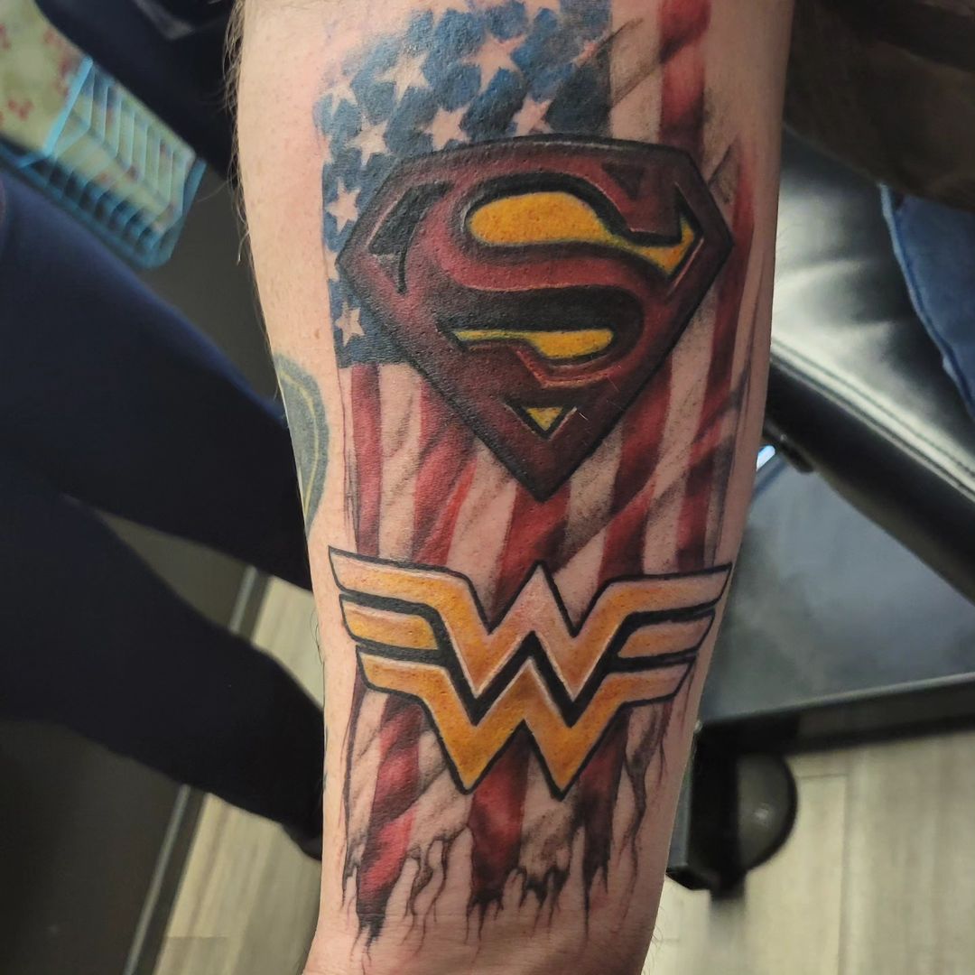 Twisted Chapel Tattoo Studio - Who's your favourite superhero? Superman logo  tattoo from today | Facebook